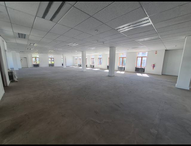 684M² OFFICE TO LET IN SANDTON CENTRAL
